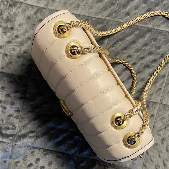 Coach Madison Cream Quilted leather Bag purse LIKE NEW w/dust bag $495 retail - Picture 6 of 16